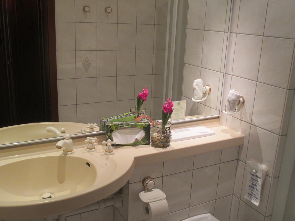 Adler Golf-& Tagungshotel Harth-Poellnitz 외부 사진