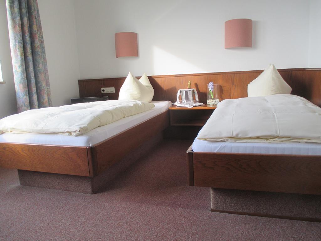 Adler Golf-& Tagungshotel Harth-Poellnitz 외부 사진